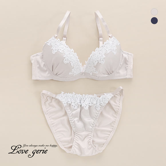 ラブジェリー ロージーマットサテン ブラセット EF 谷間ブラ 脇寄せ W
