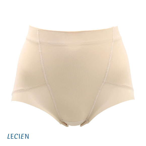 ルシアン LECIEN はっきり上げ尻 パンツ ショート丈 ヒップアップ