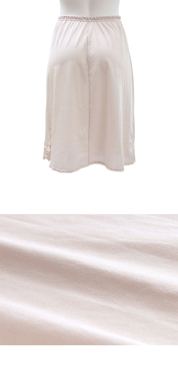 するんとアウターを着こなす ランジェリー チュールレース ペチコート