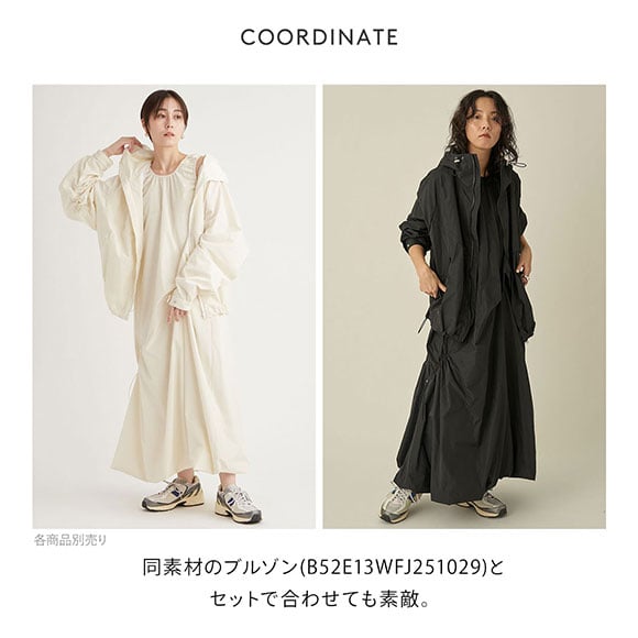 エミ ギャザーフォルムワンピース emmi