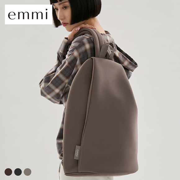 emmi タグ付き新品　ブラウン エミ emmi ネオプレーン2wayボディバックパック （BRW