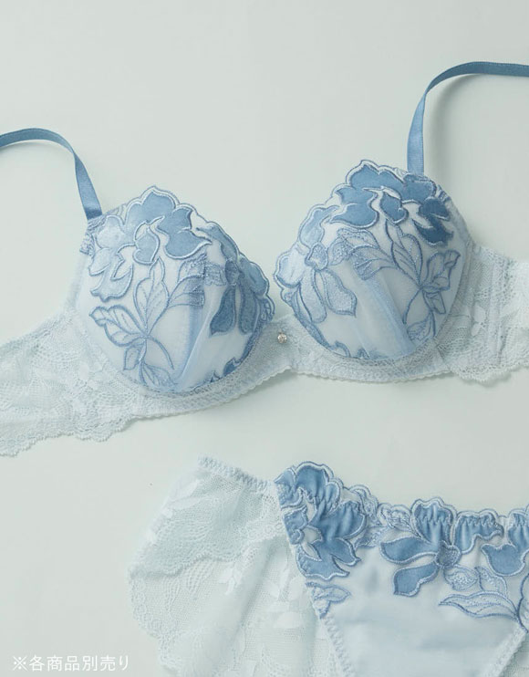 ウンナナクール ベロアのレースが特別感を演出 レースショーツ バックレース une nana cool