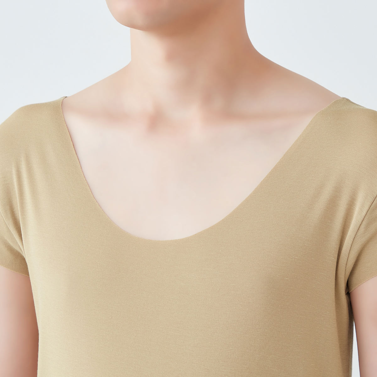 【第4位】ボートネックやUネックに対応！クルーネックTシャツ