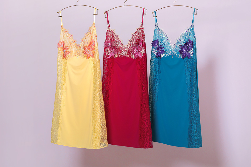 ヒミコ002シリーズのスリップ