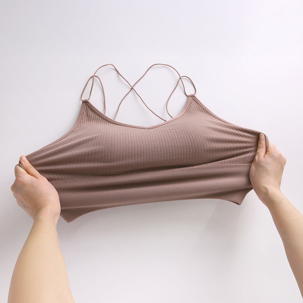 〈ワクドキ〉の「左右一体型」カップ付きインナーウェアコレクション
