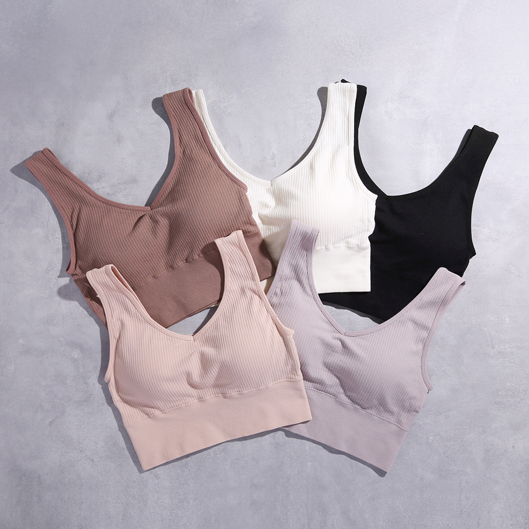 ワクドキのカップ付きリブトップスのハーフトップ