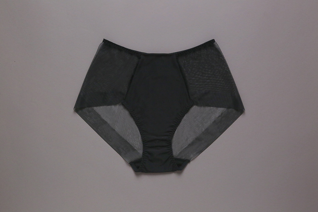 ハイライズショーツ