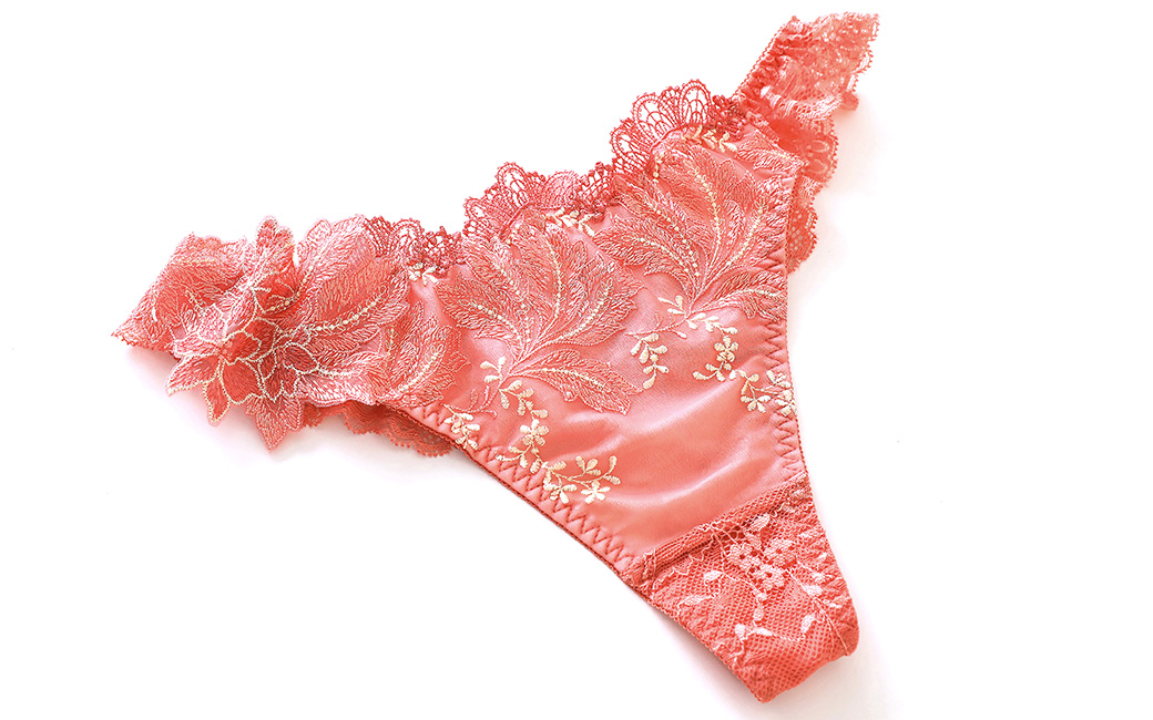 Tバックショーツ