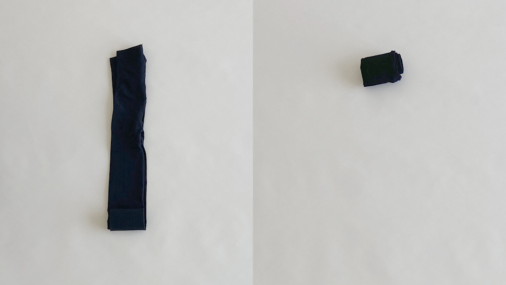 ２) つま先からくるくると巻く