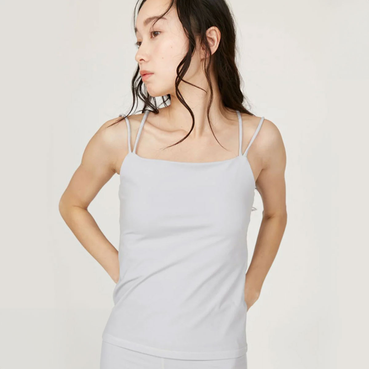 【emmi】カップインキャミソール