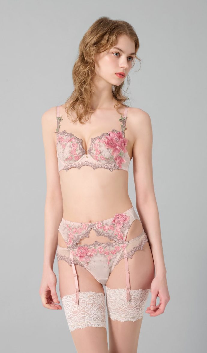 Rosa Giardino のモデルカット