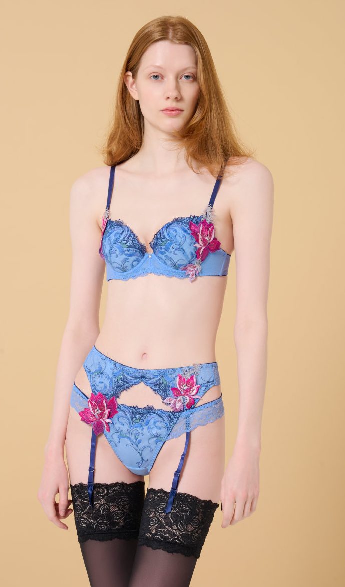 Winter Lily のモデルカット